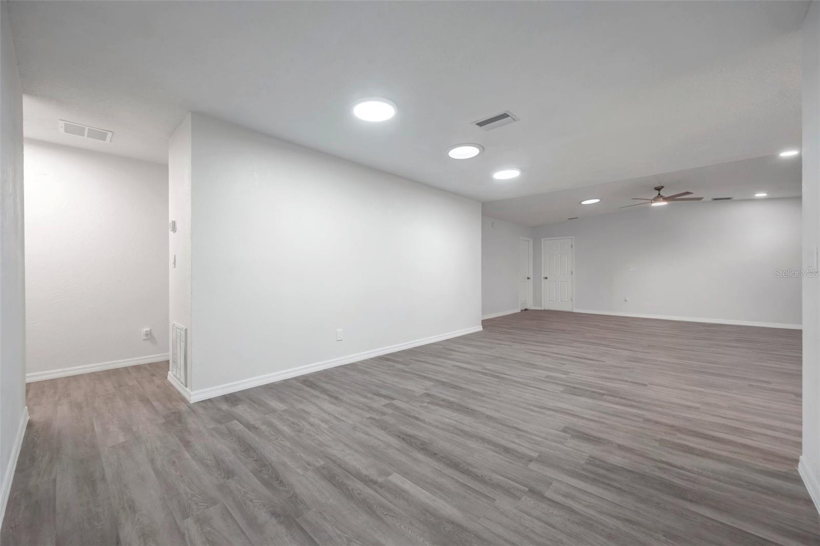 9100 52ND WAY N, PINELLAS PARK, FL, 33782
