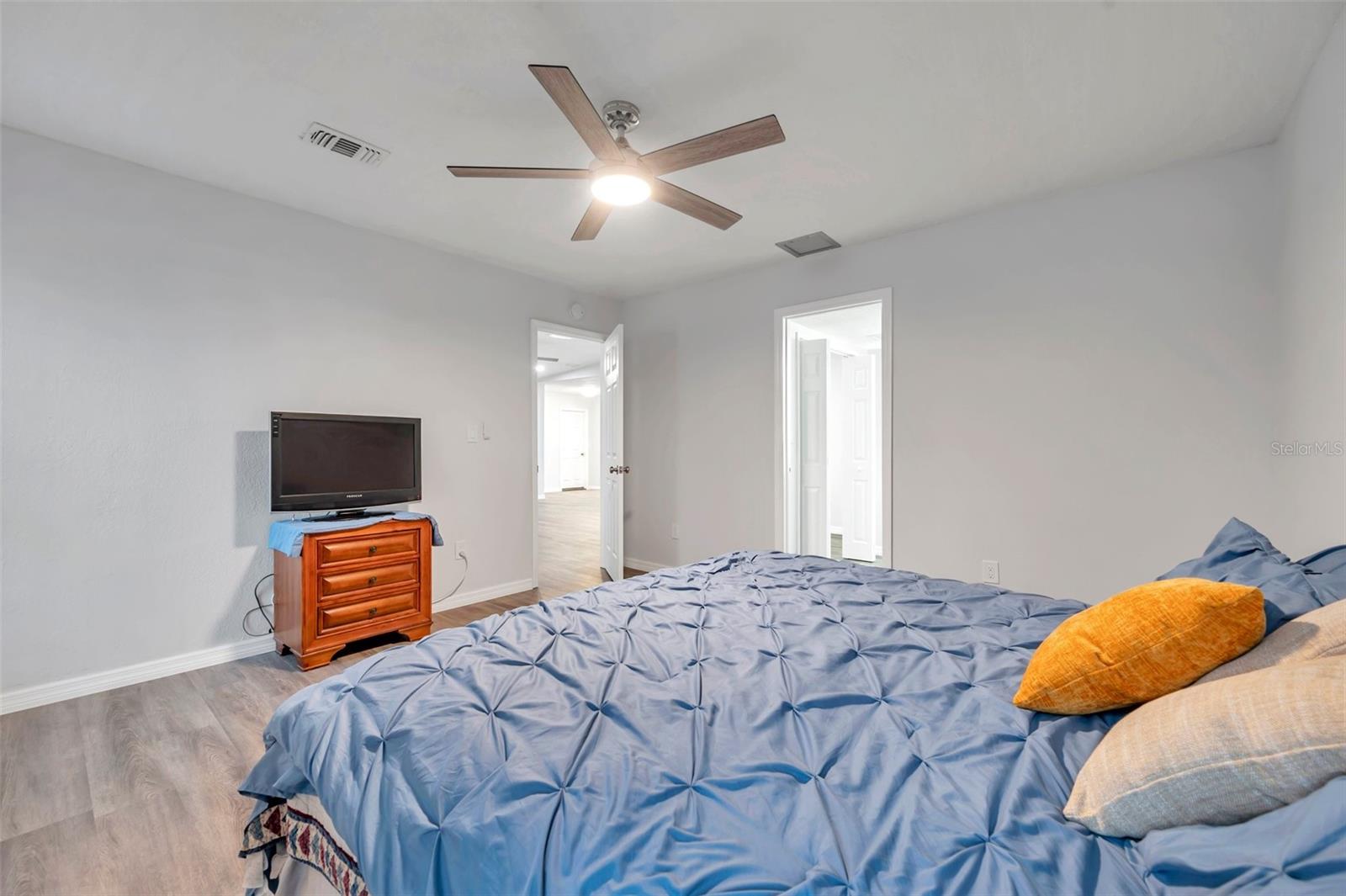 9100 52ND WAY N, PINELLAS PARK, FL, 33782