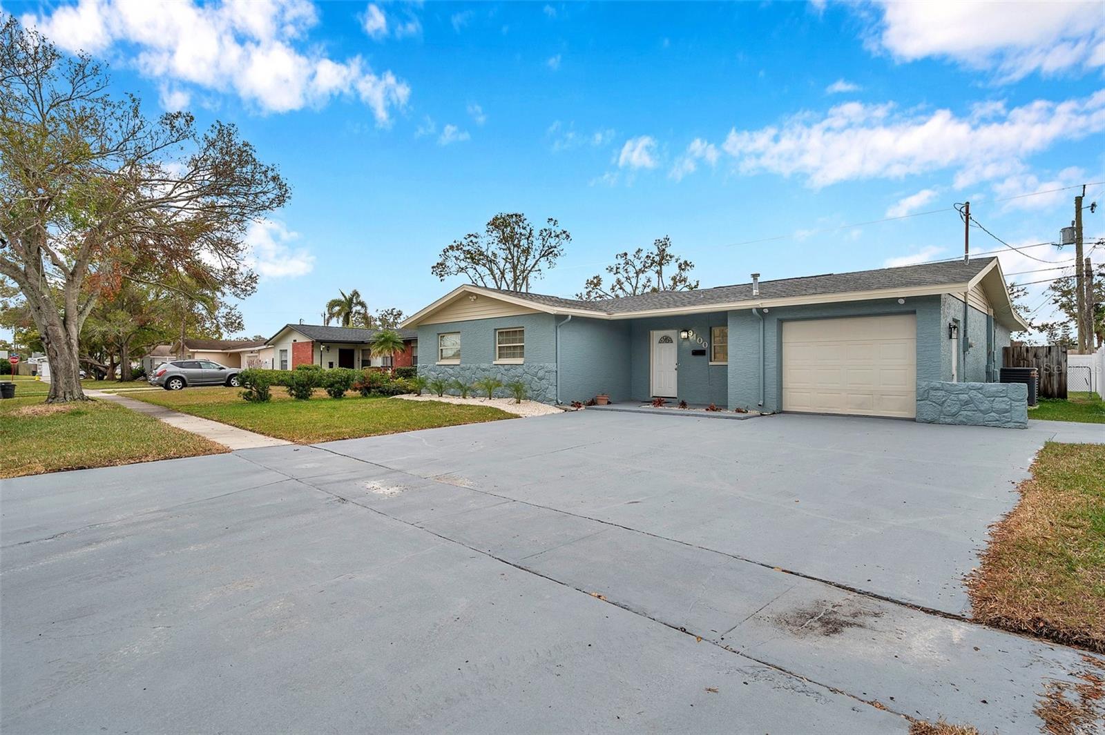9100 52ND WAY N, PINELLAS PARK, FL, 33782
