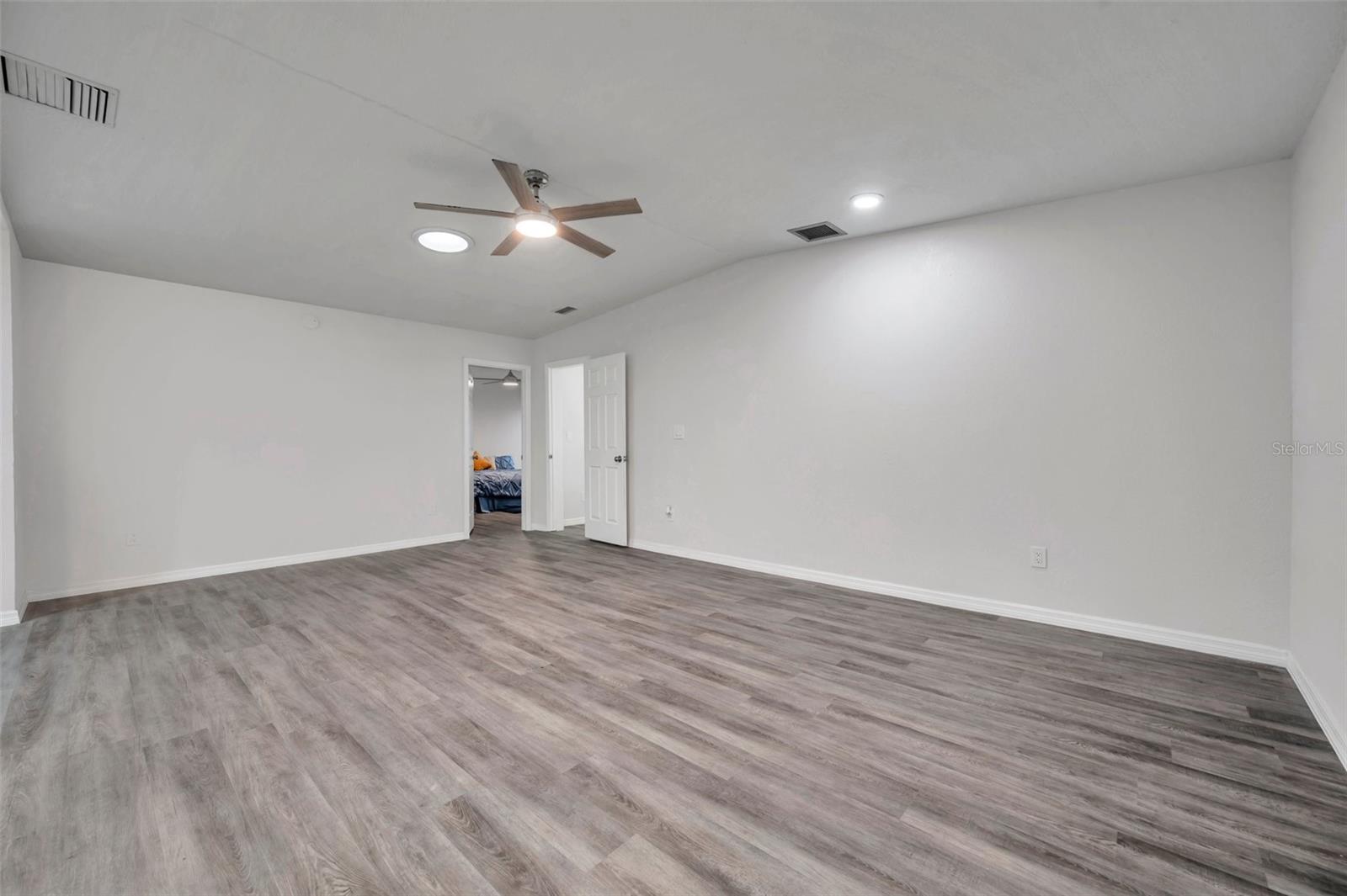 9100 52ND WAY N, PINELLAS PARK, FL, 33782