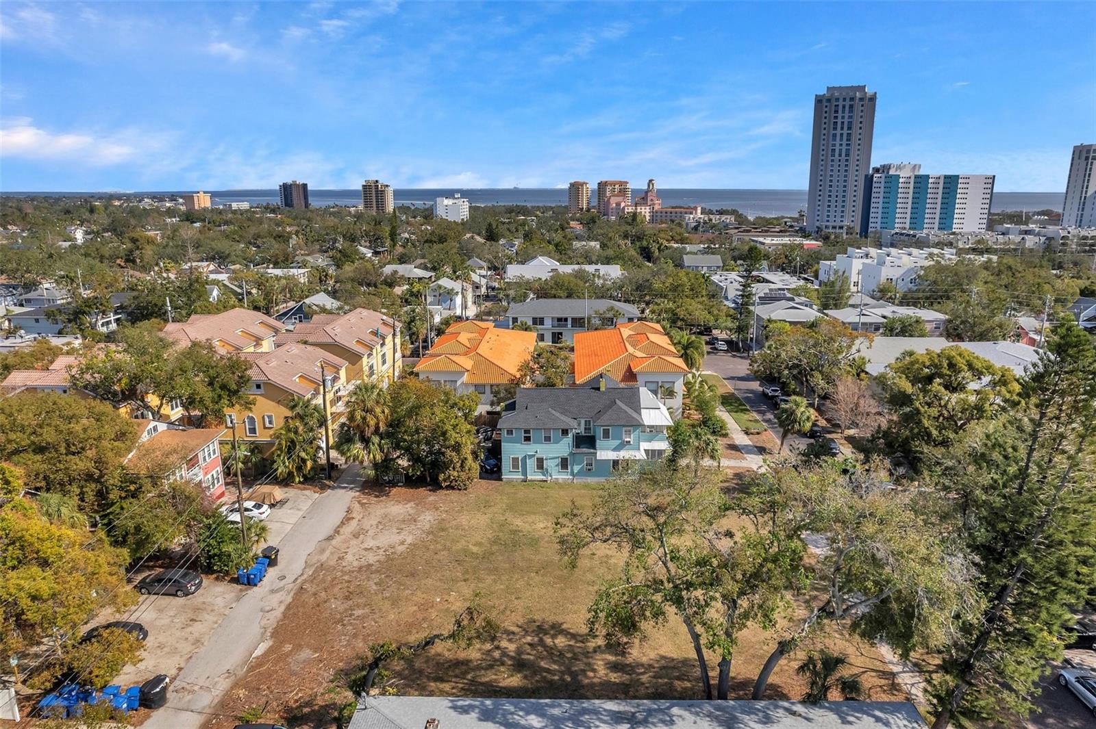 235 6TH AVE N, ST PETERSBURG, FL, 33701