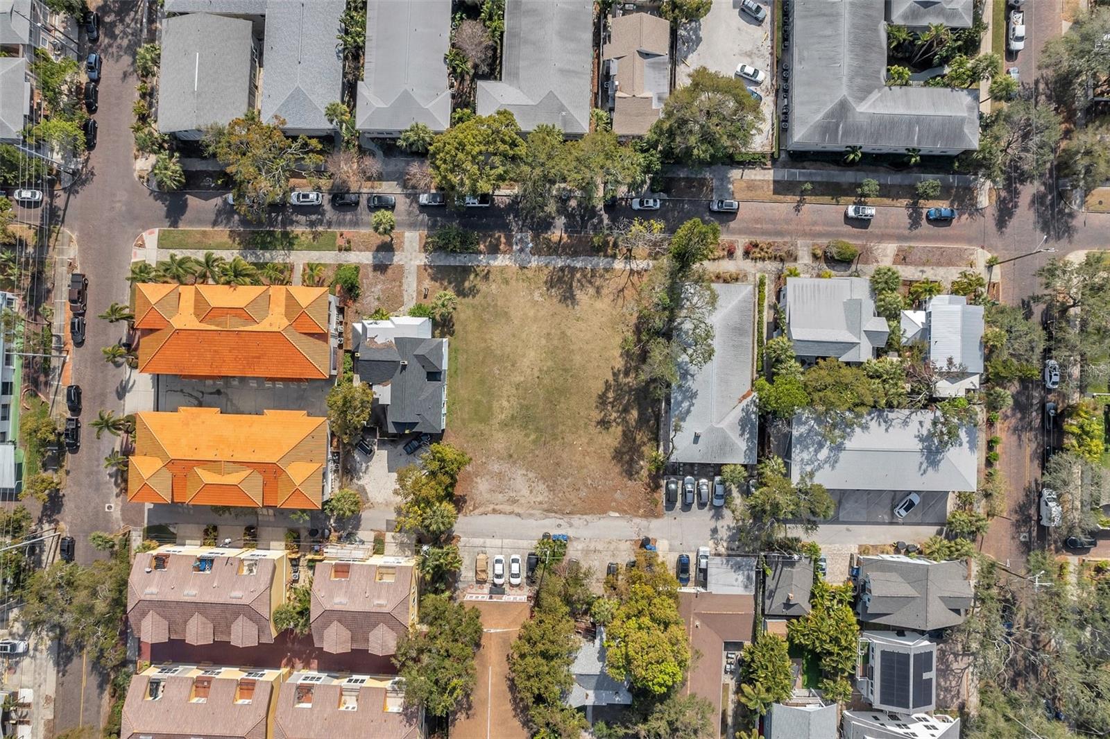 235 6TH AVE N, ST PETERSBURG, FL, 33701