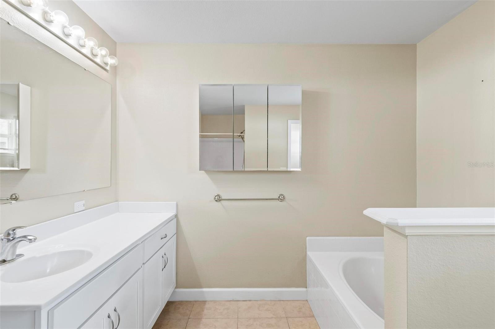 38 RIVERDALE LN, PALM COAST, FL, 32164