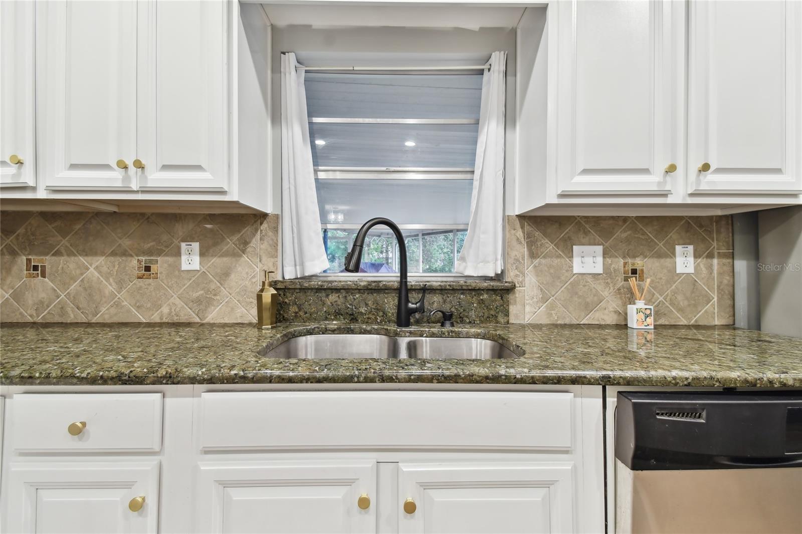 1521 LEIGHTON AVE, LAKELAND, FL, 33803
