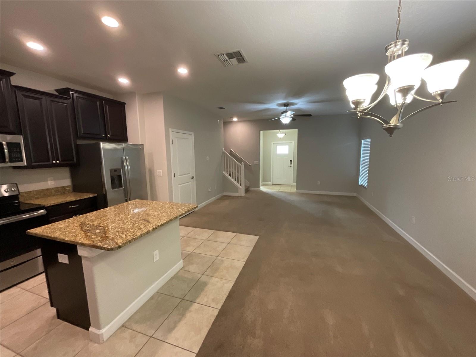 28489 TRANQUIL LAKE CIR, WESLEY CHAPEL, FL, 33543
