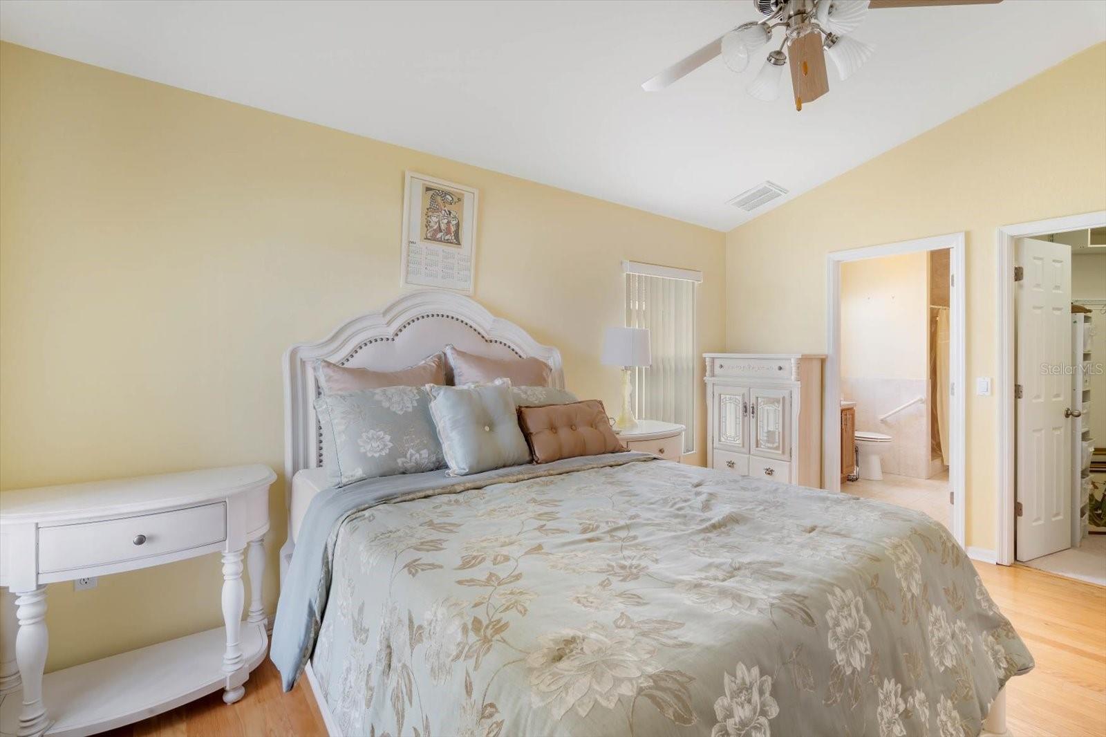 9551 JAYBIRD LN, LAND O LAKES, FL, 34638