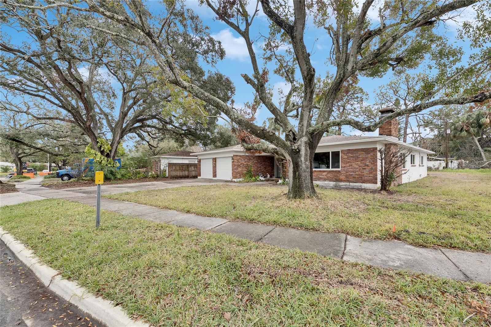 4646 W LONGFELLOW AVE, TAMPA, FL, 33629