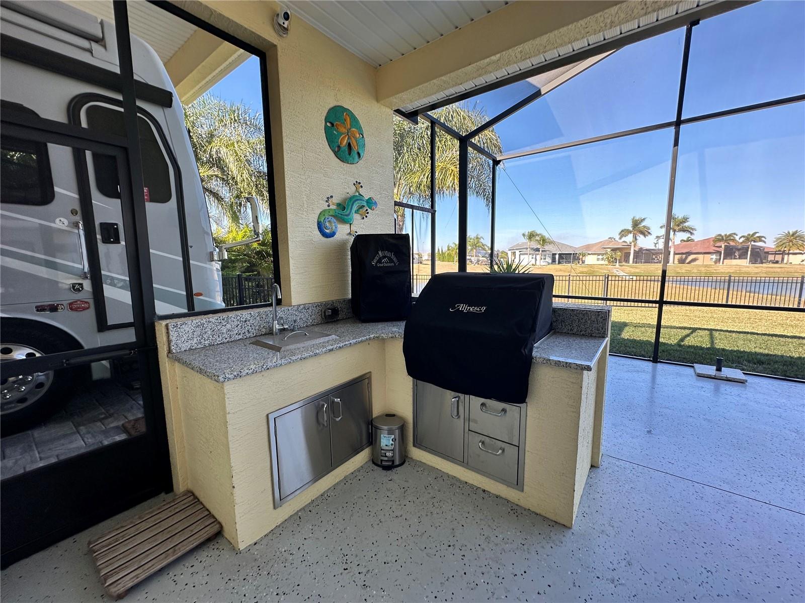 593 MEANDERING WAY, POLK CITY, FL, 33868