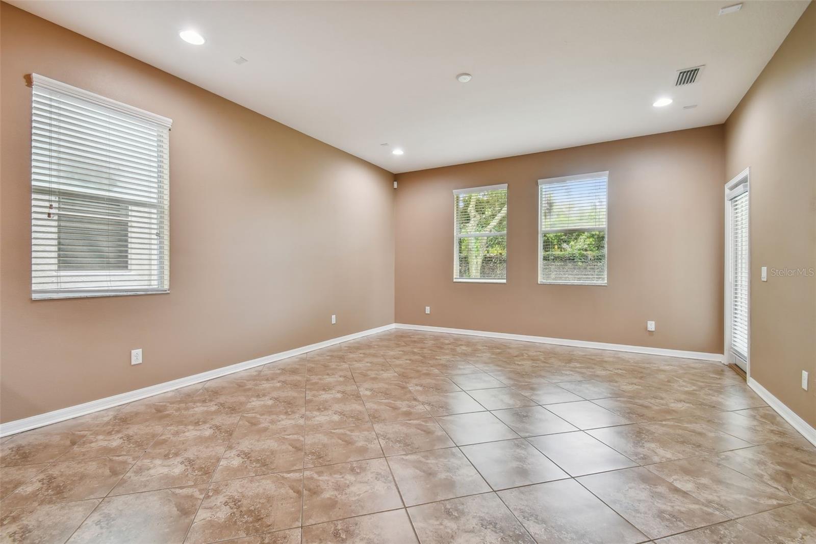 11224 ROSEATE DR, TAMPA, FL, 33626