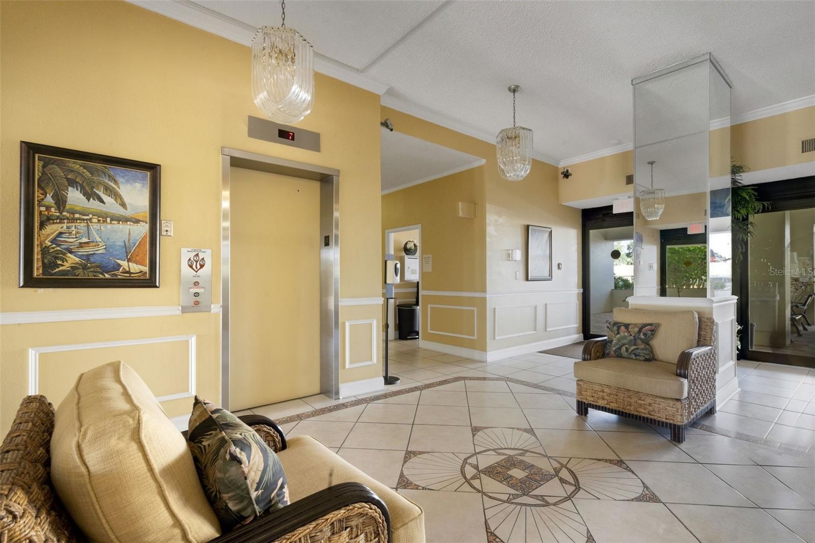 800 S GULFVIEW BLVD #101, CLEARWATER BEACH, FL, 33767