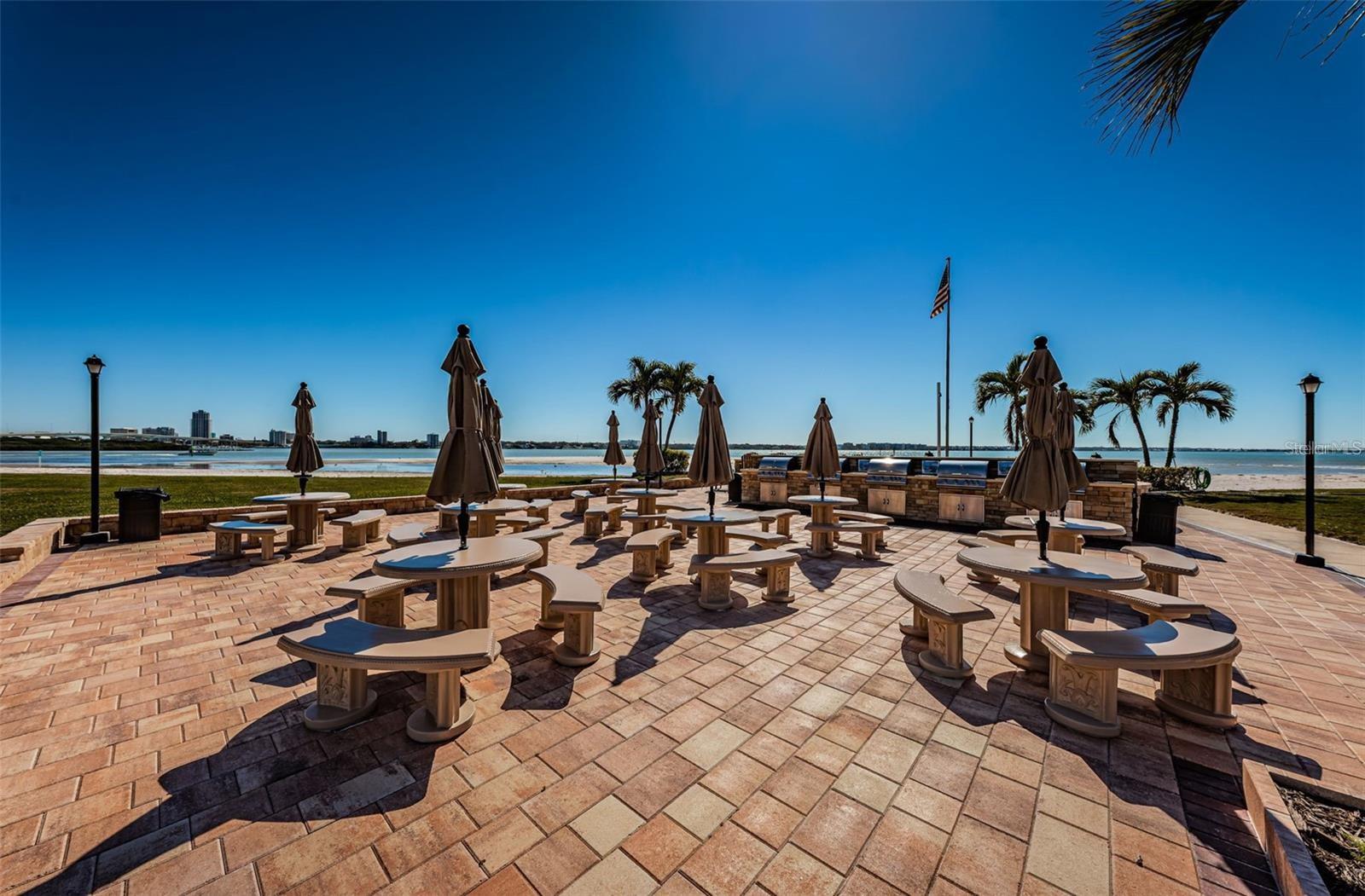 800 S GULFVIEW BLVD #101, CLEARWATER BEACH, FL, 33767