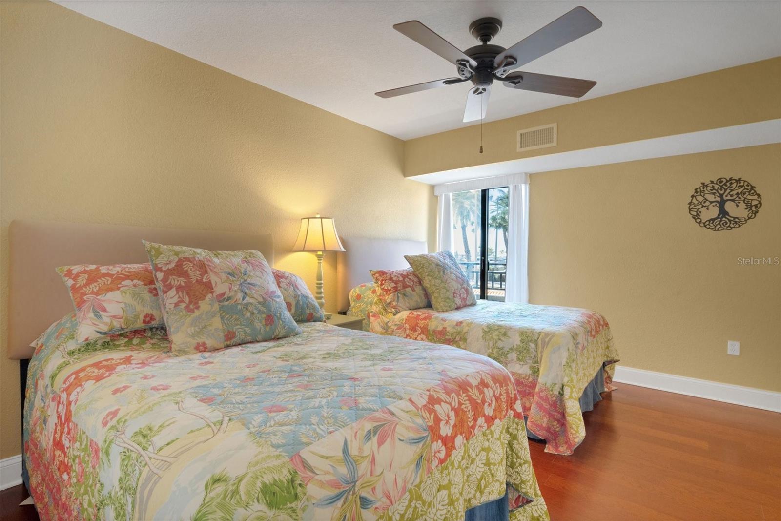 800 S GULFVIEW BLVD #101, CLEARWATER BEACH, FL, 33767