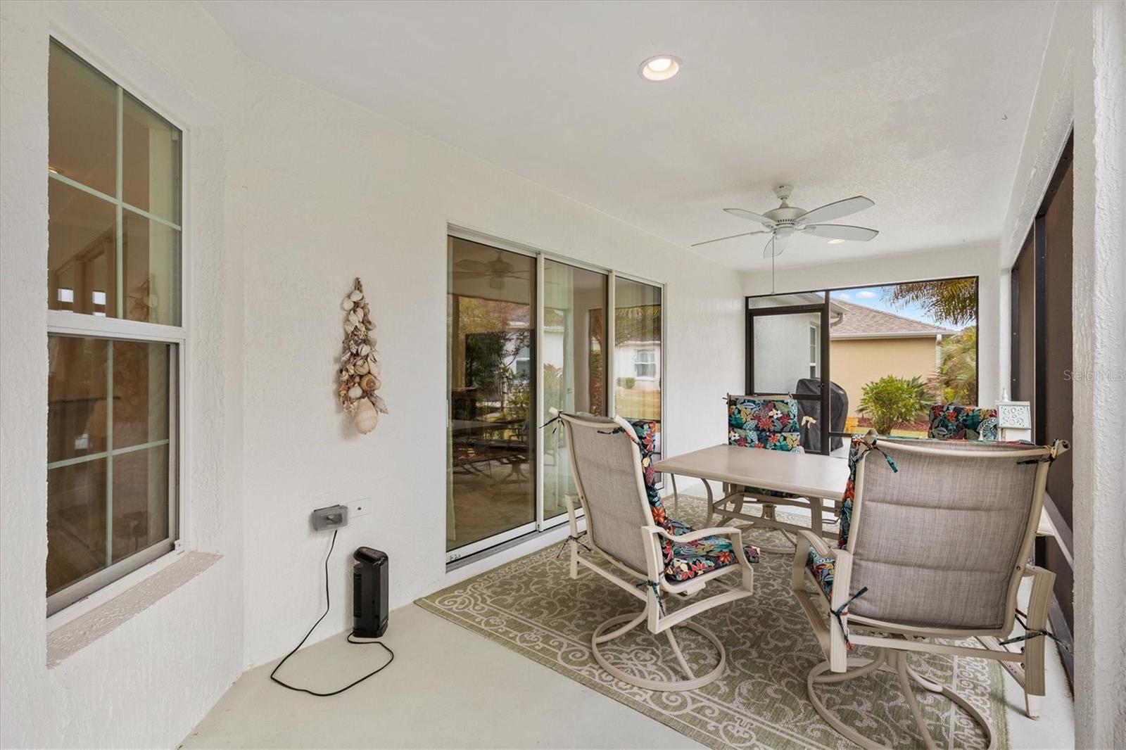 3962 NEIGHBORLY WAY, THE VILLAGES, FL, 32163