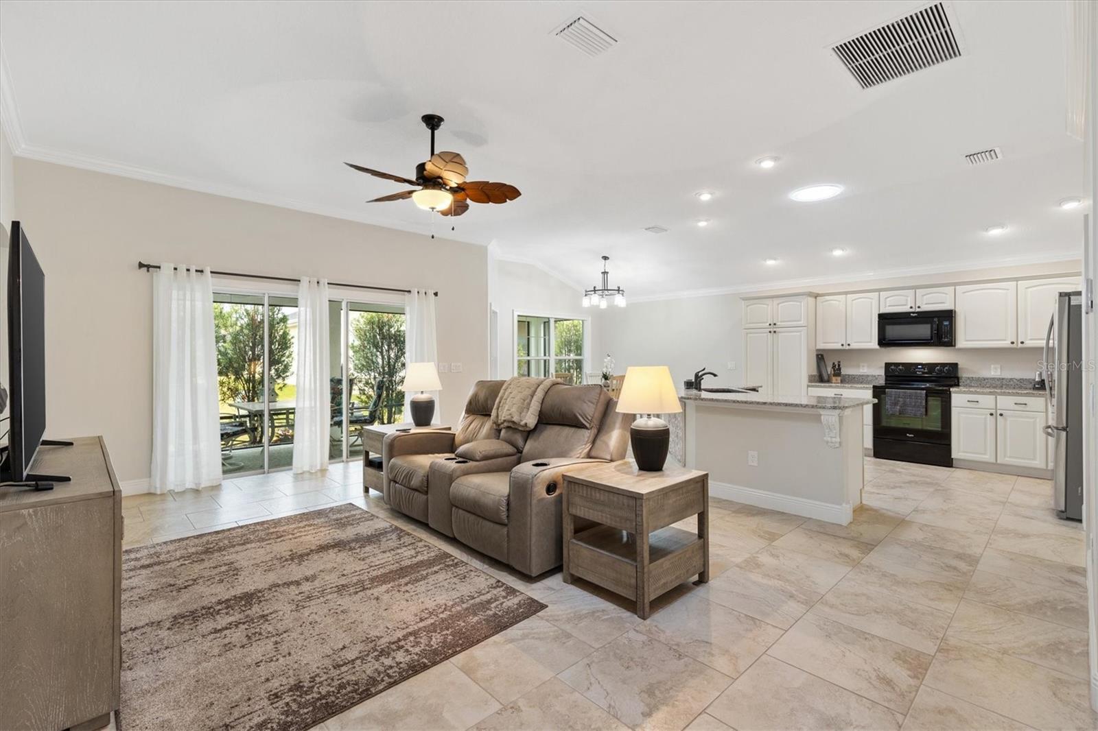 3962 NEIGHBORLY WAY, THE VILLAGES, FL, 32163