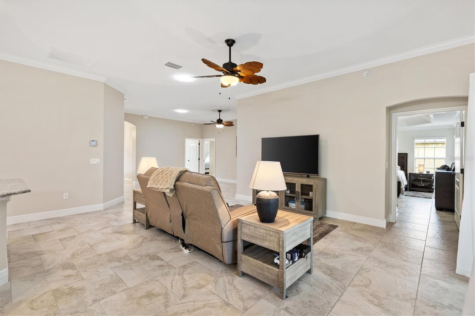 3962 NEIGHBORLY WAY, THE VILLAGES, FL, 32163