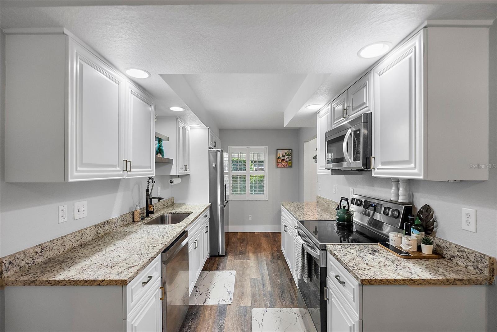 8703 BARDMOOR BLVD #106, SEMINOLE, FL, 33777