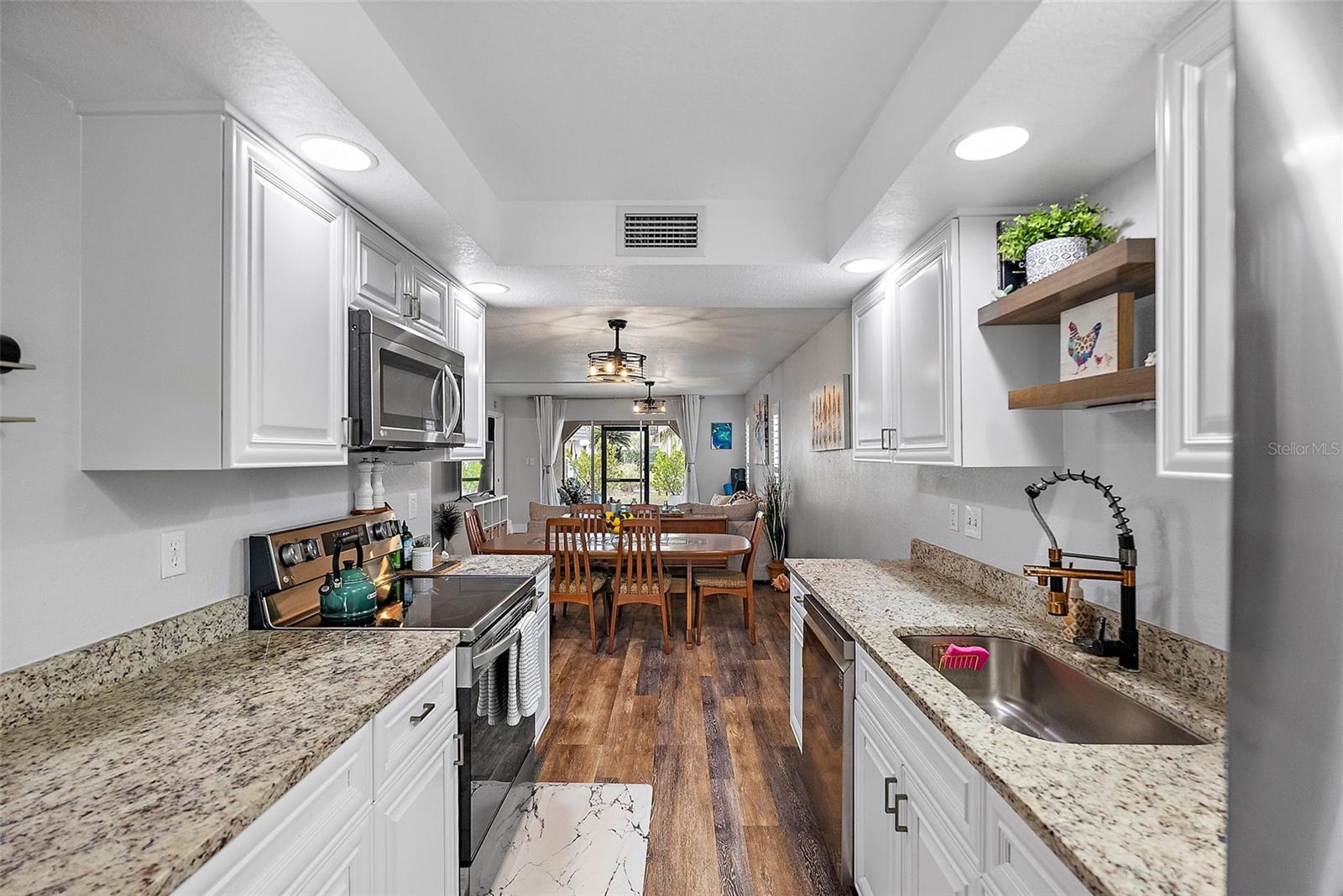 8703 BARDMOOR BLVD #106, SEMINOLE, FL, 33777