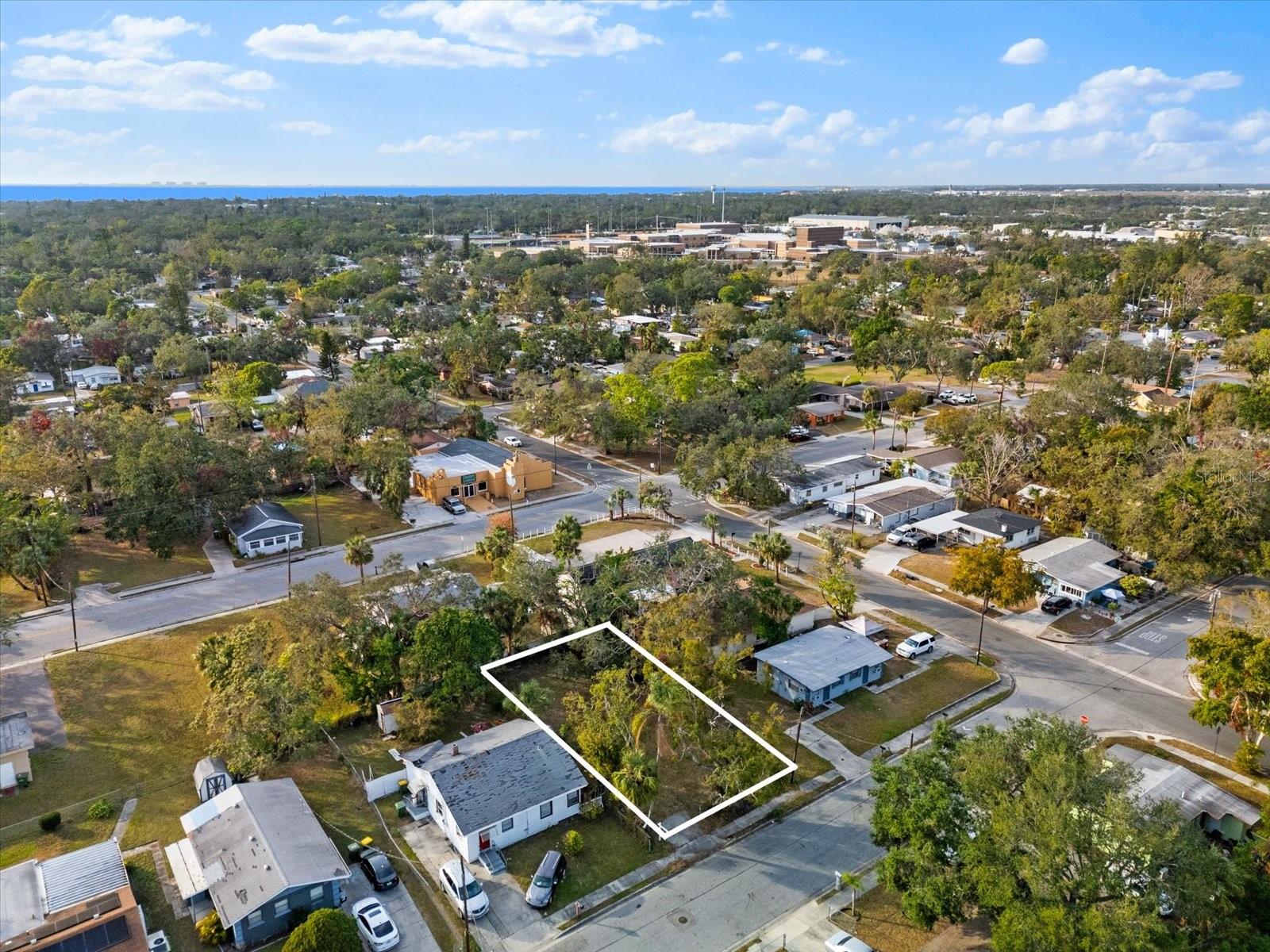 2825 N LINKS AVE, SARASOTA, FL, 34234