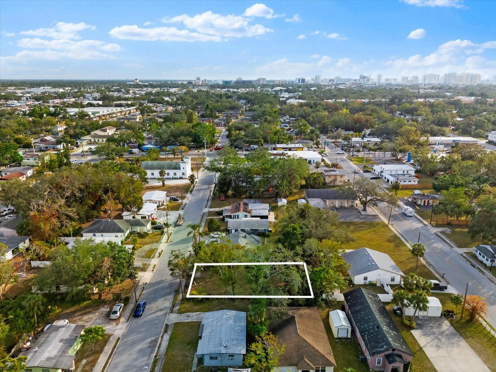 2825 N LINKS AVE, SARASOTA, FL, 34234