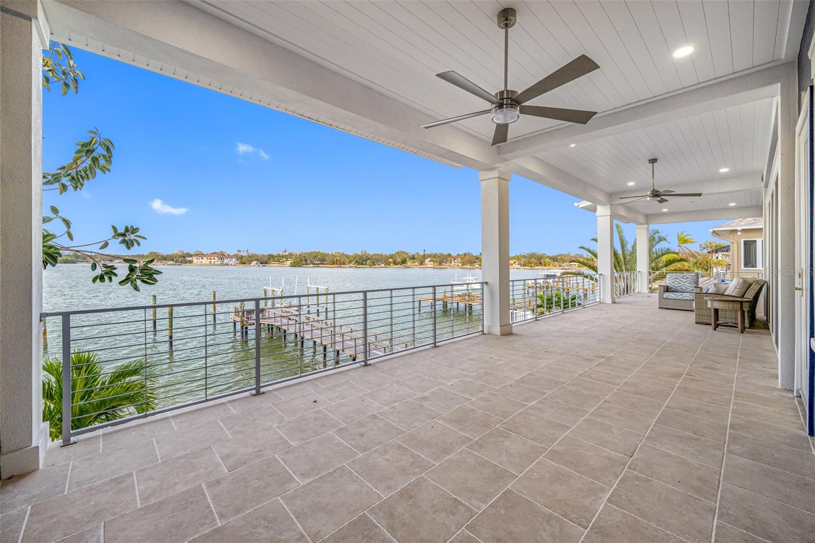 7899 CAUSEWAY BLVD N, ST PETERSBURG, FL, 33707