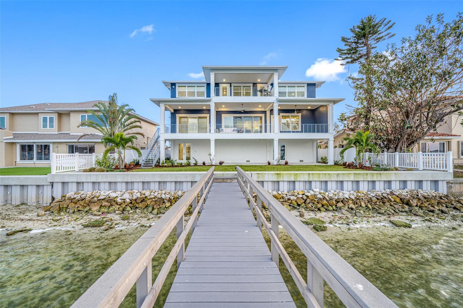7899 CAUSEWAY BLVD N, ST PETERSBURG, FL, 33707