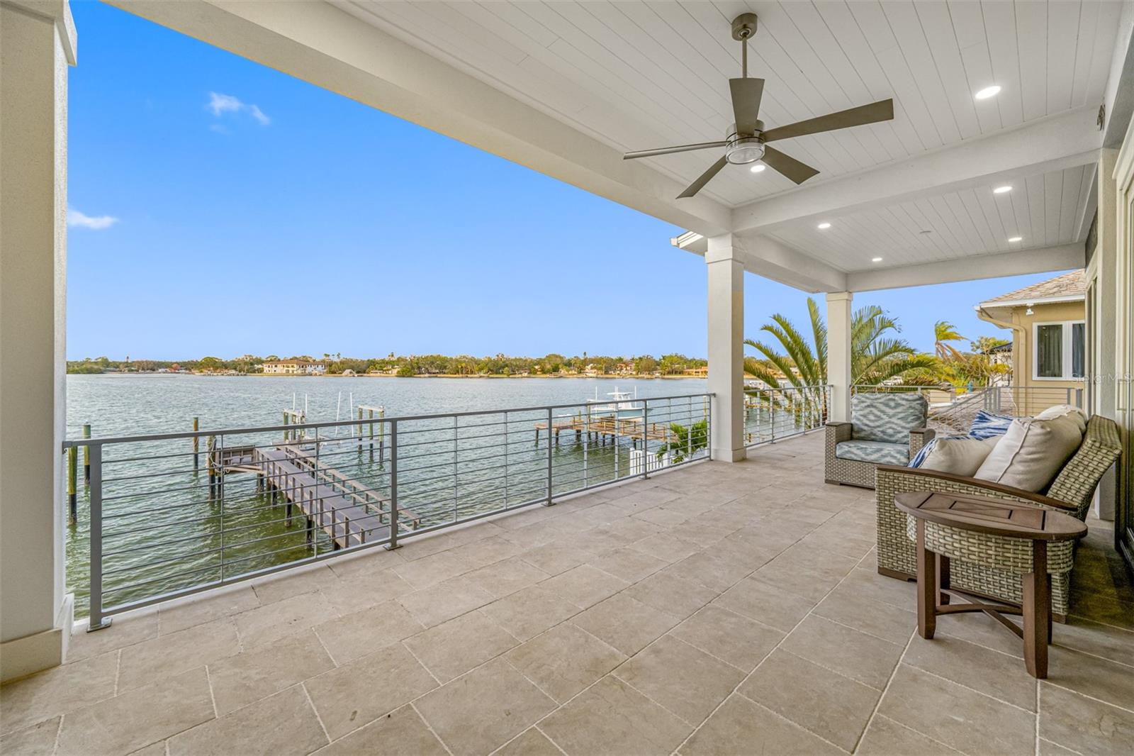 7899 CAUSEWAY BLVD N, ST PETERSBURG, FL, 33707