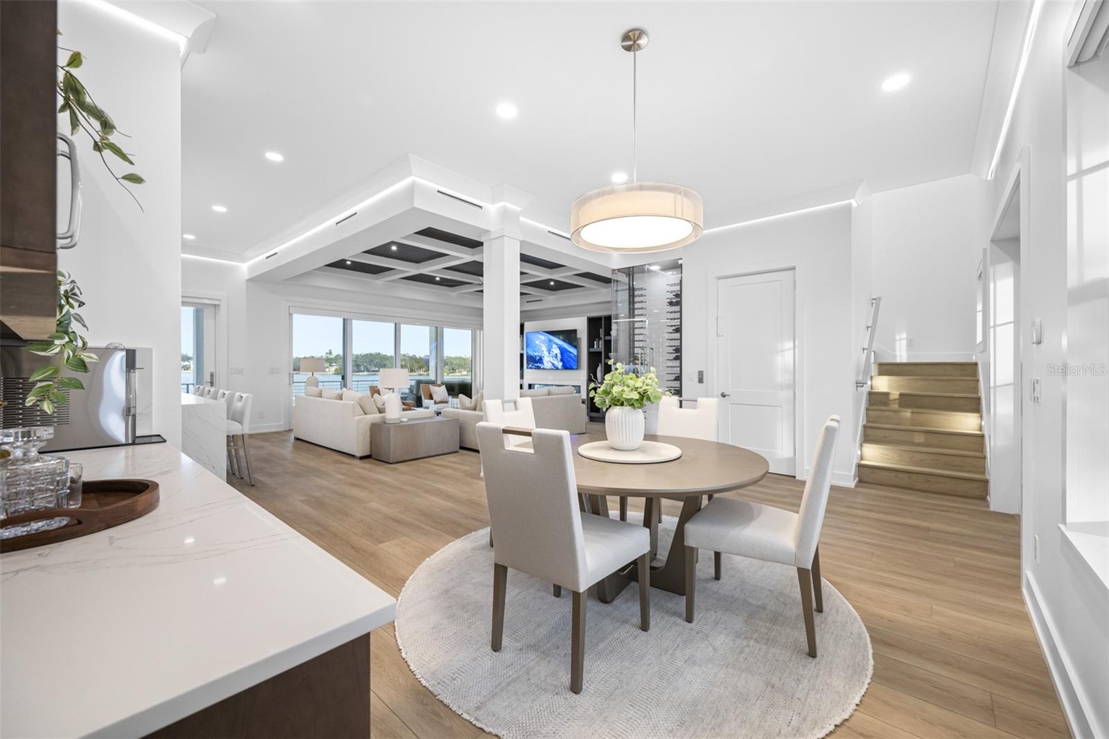 7899 CAUSEWAY BLVD N, ST PETERSBURG, FL, 33707