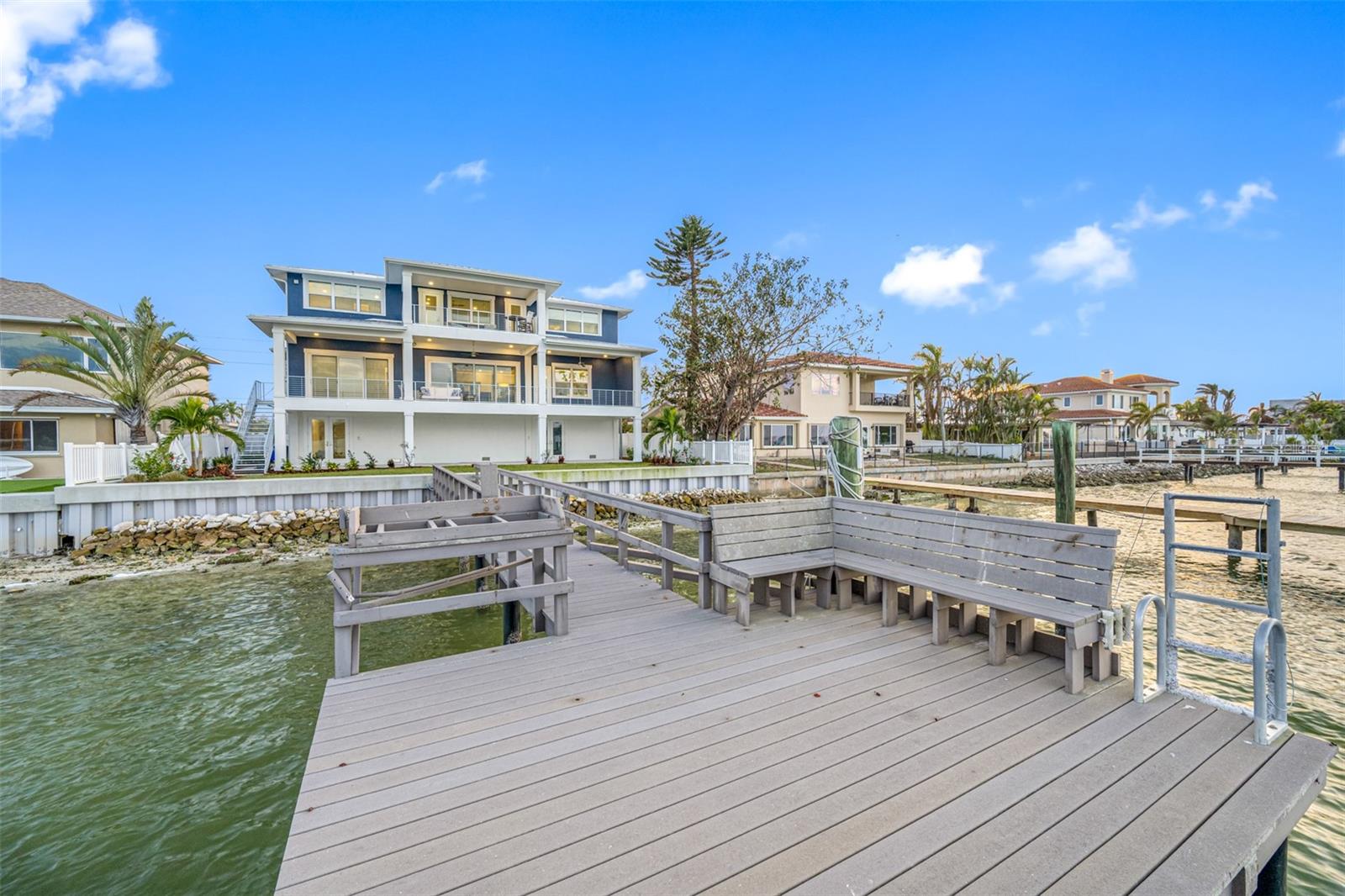 7899 CAUSEWAY BLVD N, ST PETERSBURG, FL, 33707