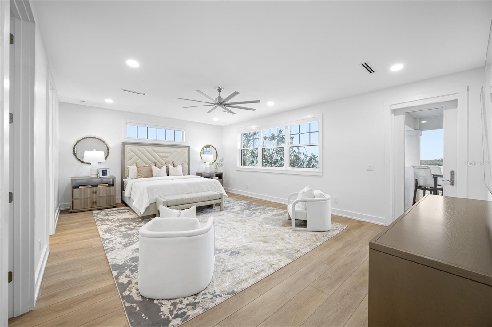7899 CAUSEWAY BLVD N, ST PETERSBURG, FL, 33707