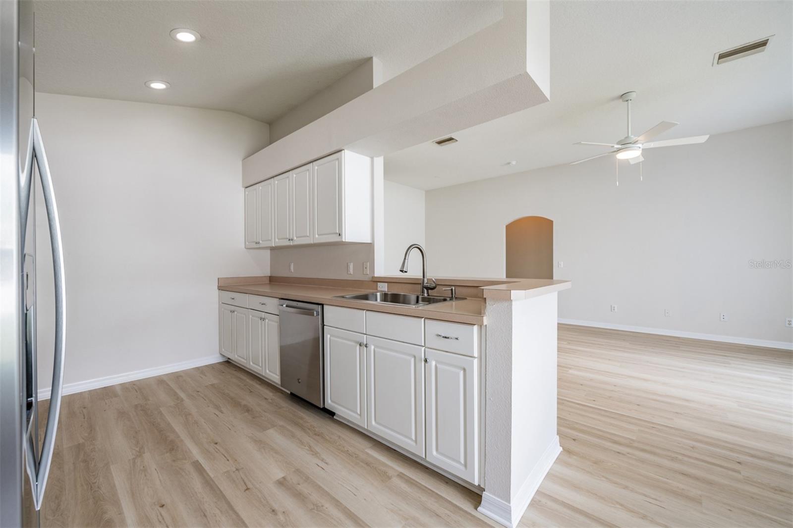 122 ORANGE BUD WAY, PLANT CITY, FL, 33563