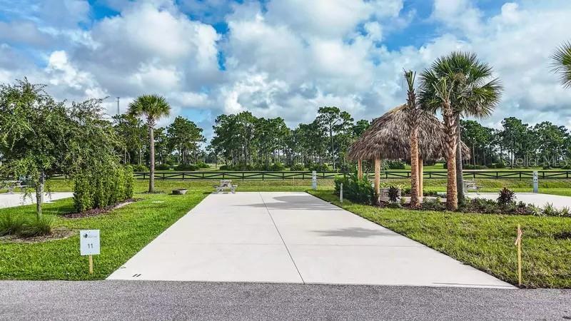 16950 CR 630 E #11, LAKE WALES, FL, 33898