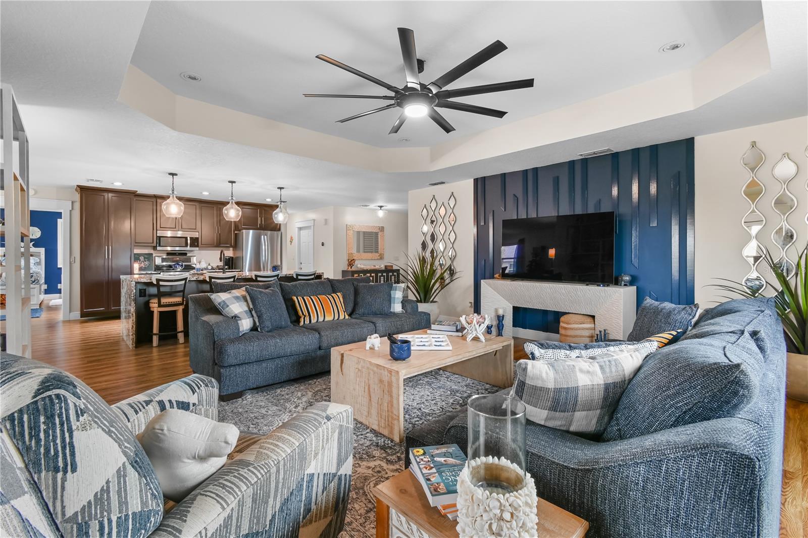 1809 WOLF LAUREL DR, SUN CITY CENTER, FL, 33573