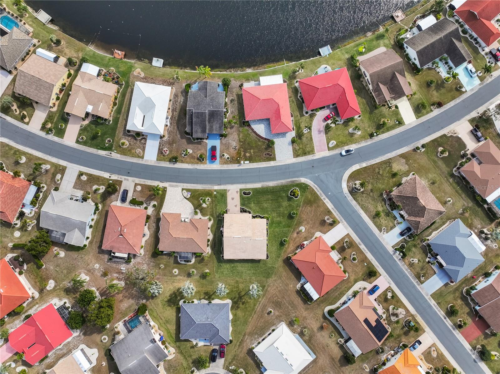 1809 WOLF LAUREL DR, SUN CITY CENTER, FL, 33573