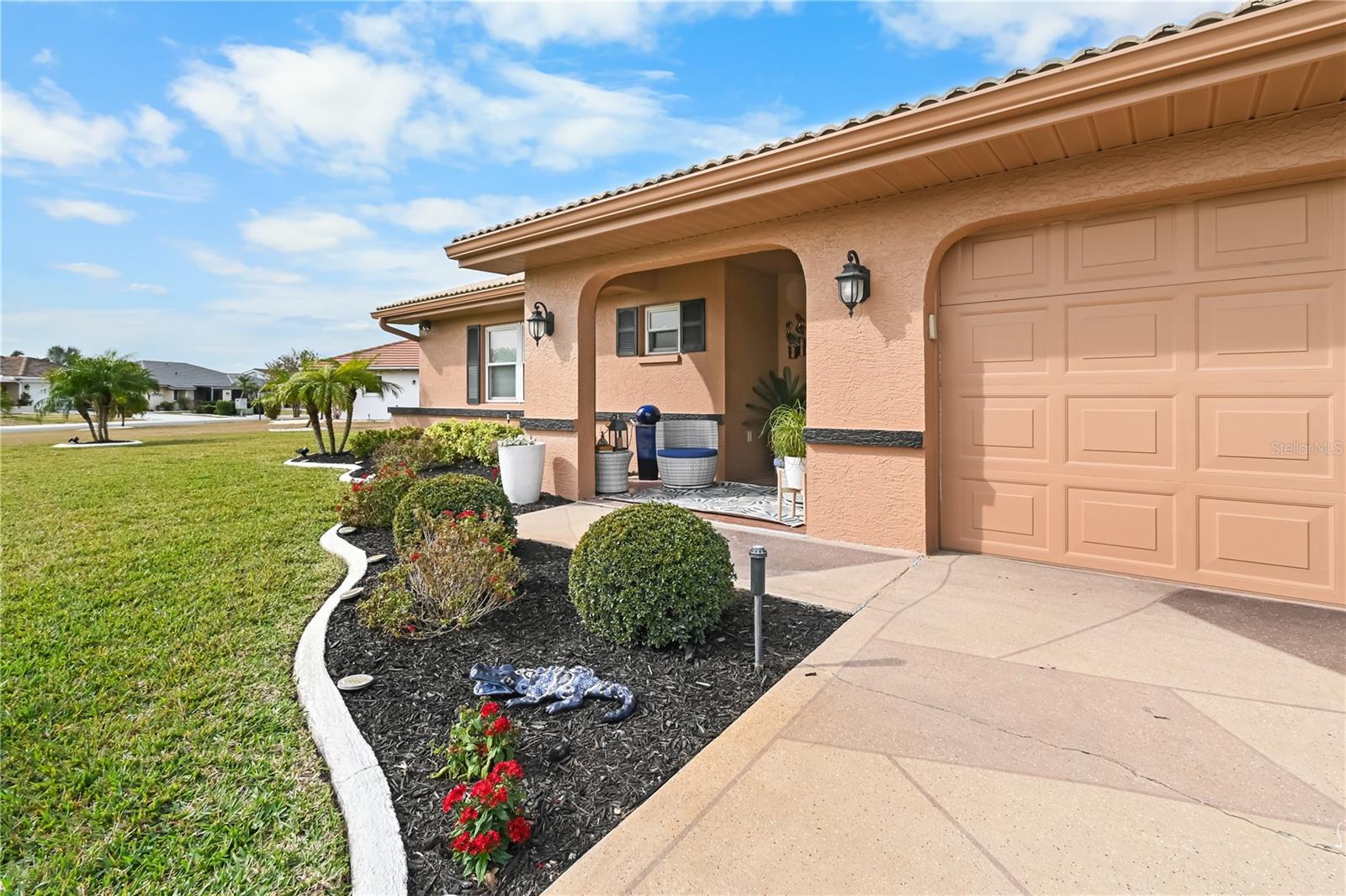 1809 WOLF LAUREL DR, SUN CITY CENTER, FL, 33573