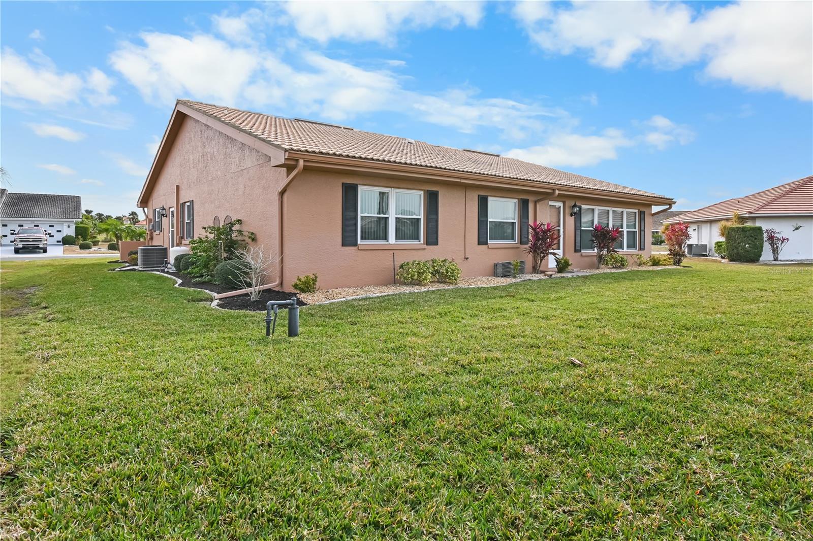 1809 WOLF LAUREL DR, SUN CITY CENTER, FL, 33573