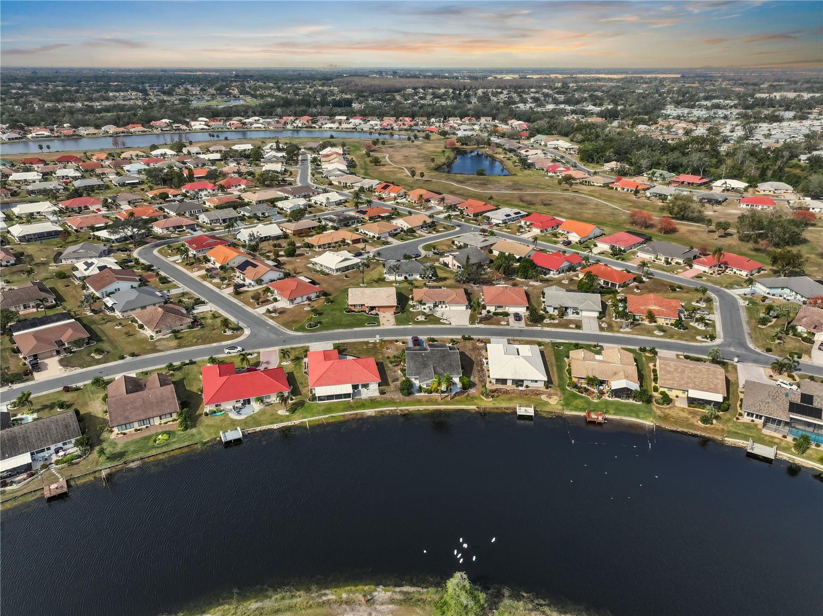 1809 WOLF LAUREL DR, SUN CITY CENTER, FL, 33573