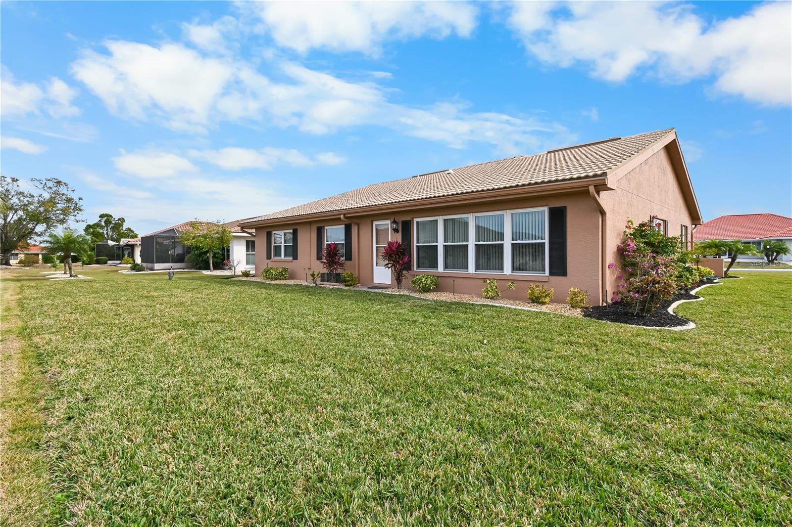 1809 WOLF LAUREL DR, SUN CITY CENTER, FL, 33573