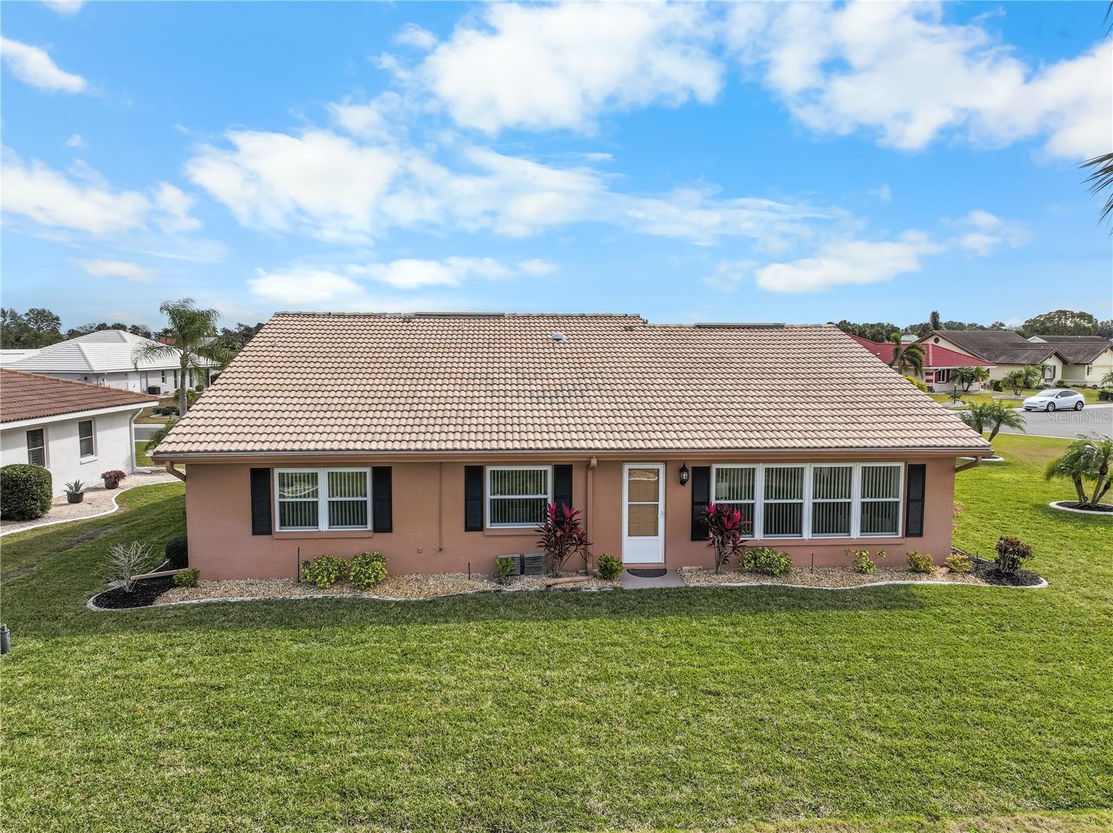 1809 WOLF LAUREL DR, SUN CITY CENTER, FL, 33573