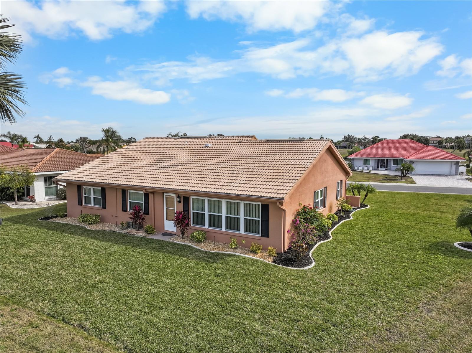 1809 WOLF LAUREL DR, SUN CITY CENTER, FL, 33573