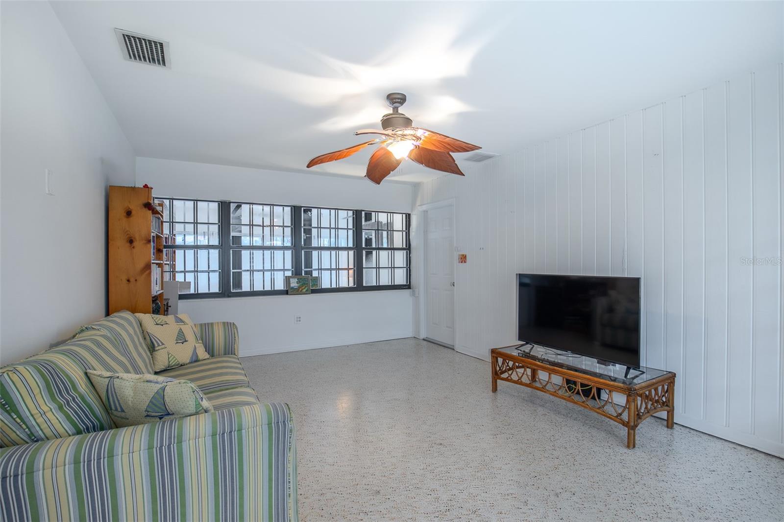 1107 LAKESHORE DR, INVERNESS, FL, 34450