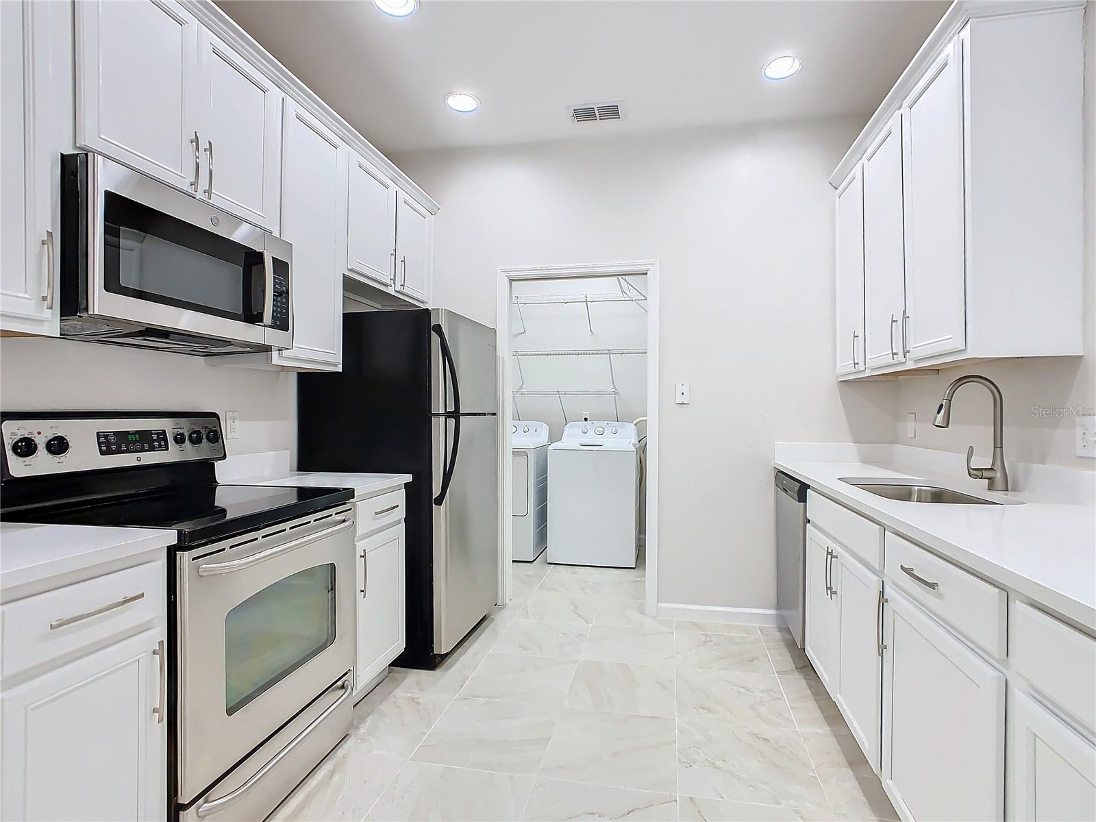 3000 LAUREL PARK LN #202, KISSIMMEE, FL, 34741