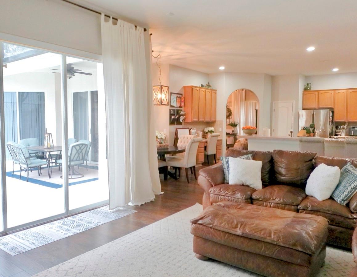 335 GRAND RESERVE DR, DAVENPORT, FL, 33837