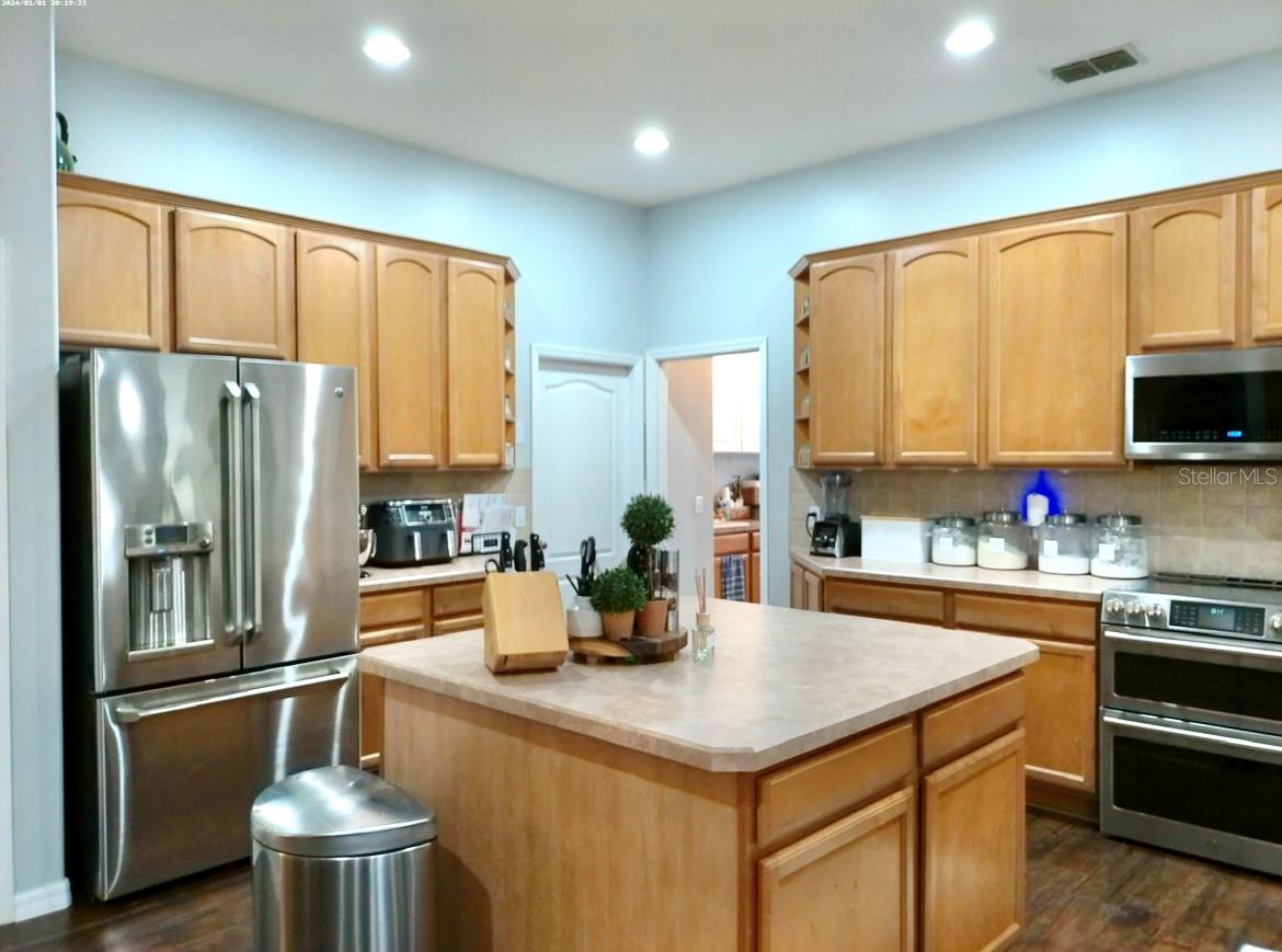 335 GRAND RESERVE DR, DAVENPORT, FL, 33837