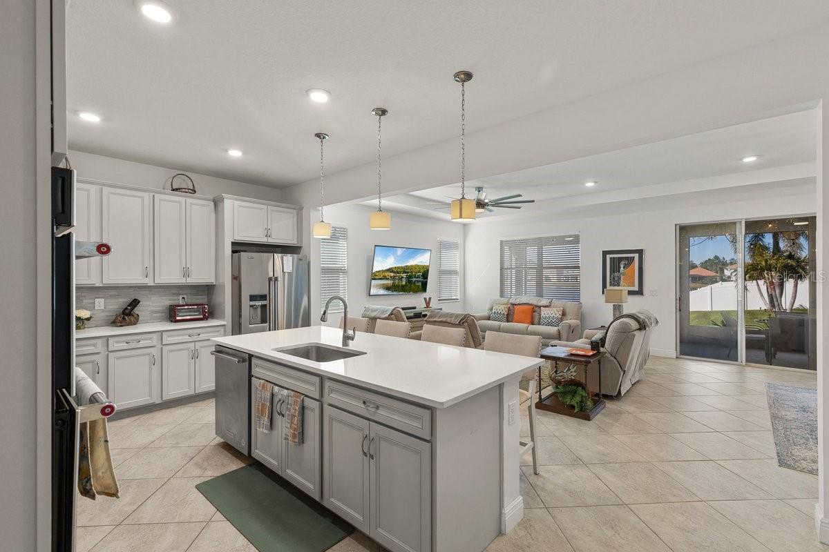 11928 SAND MYRTLE RD, RIVERVIEW, FL, 33579