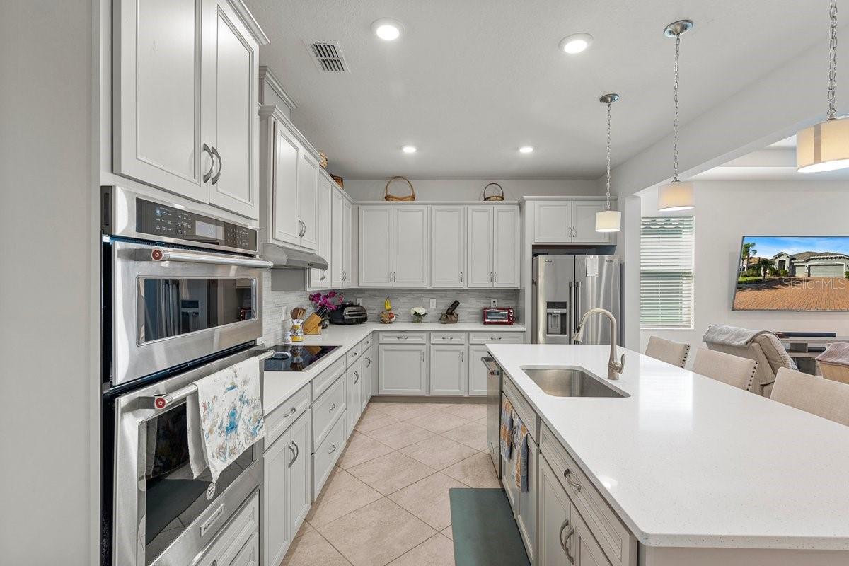 11928 SAND MYRTLE RD, RIVERVIEW, FL, 33579