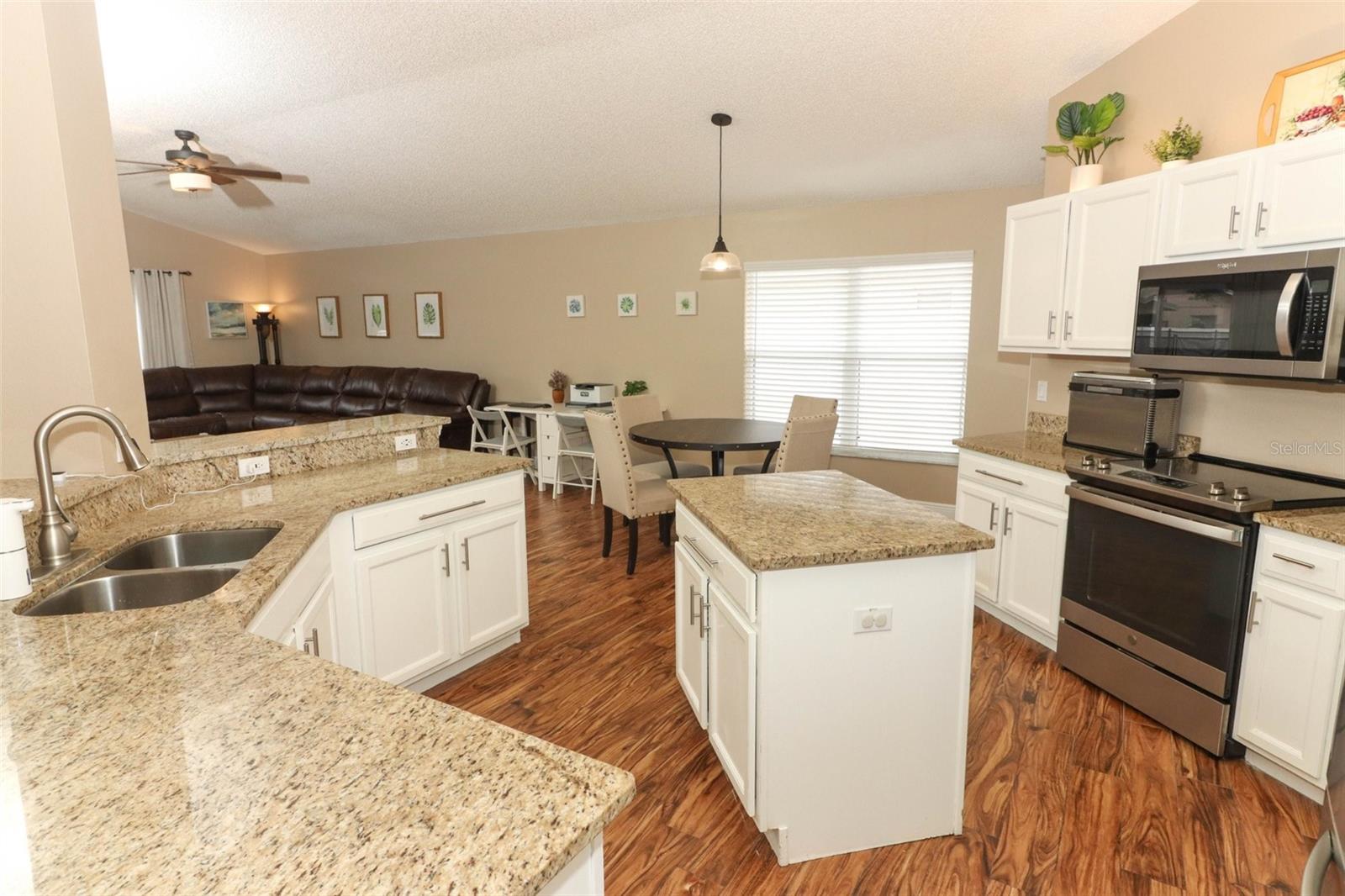 30129 PGA DR, SORRENTO, FL, 32776