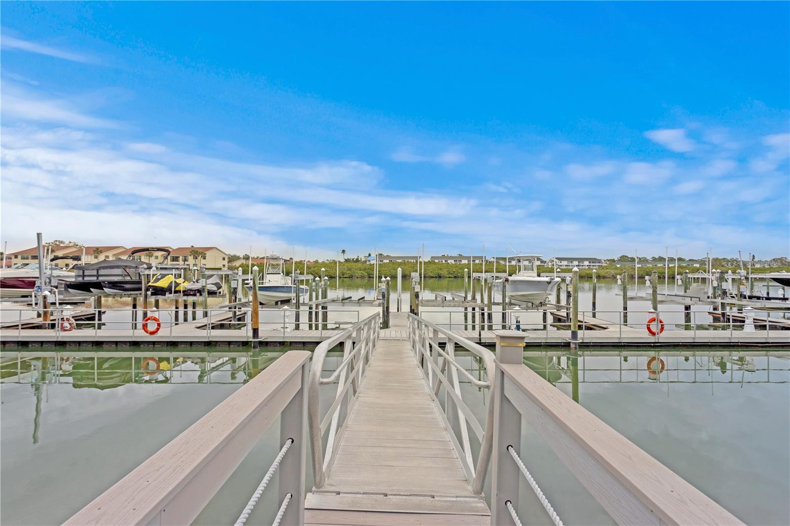 19915 GULF BLVD #303, INDIAN SHORES, FL, 33785