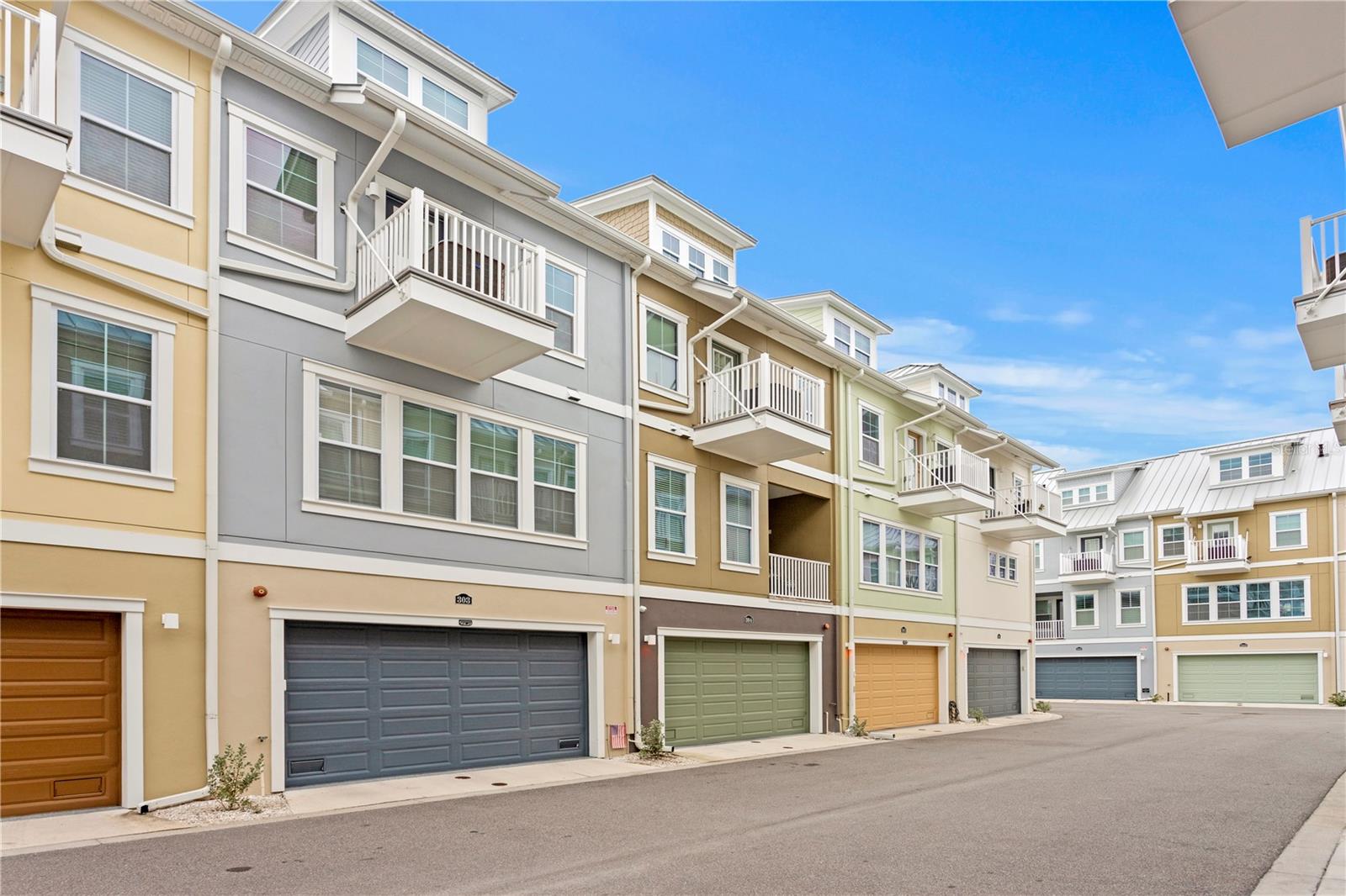19915 GULF BLVD #303, INDIAN SHORES, FL, 33785