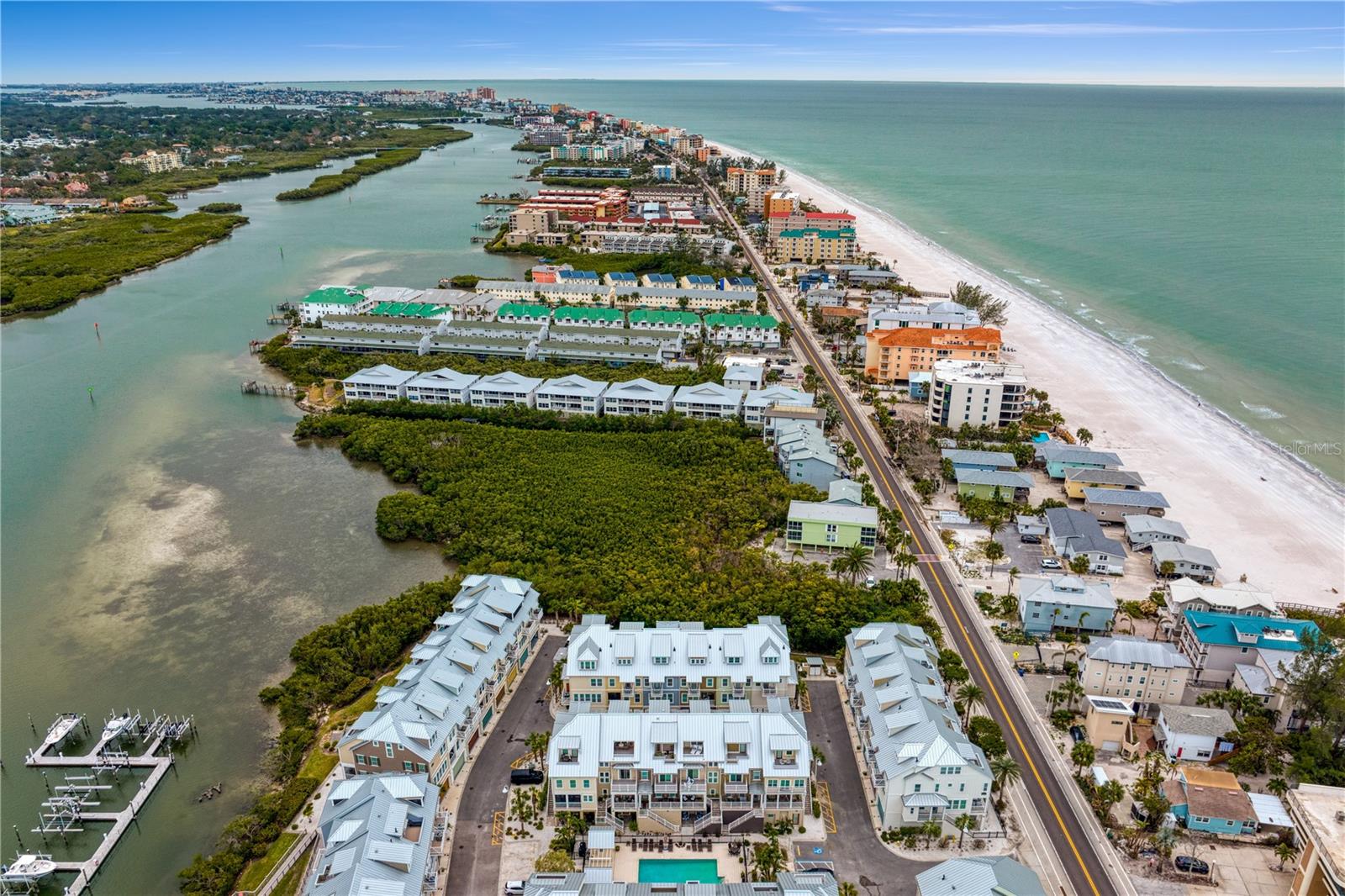 19915 GULF BLVD #303, INDIAN SHORES, FL, 33785