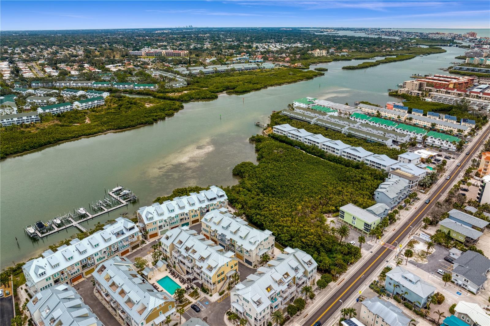 19915 GULF BLVD #303, INDIAN SHORES, FL, 33785